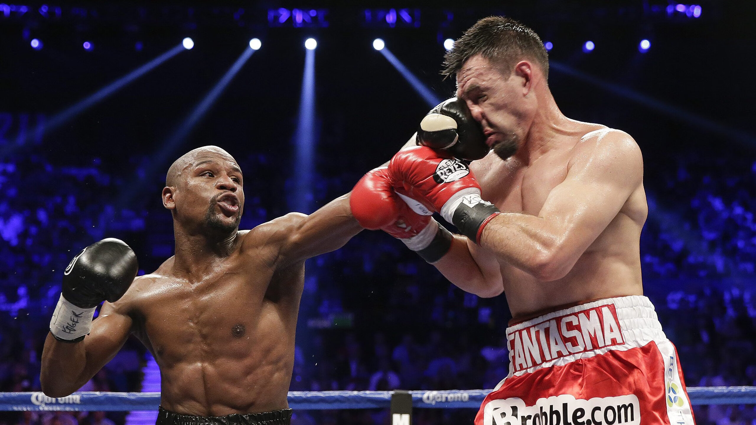 深圳队狂胜独行侠,布伦森在季后赛抢七接管比赛