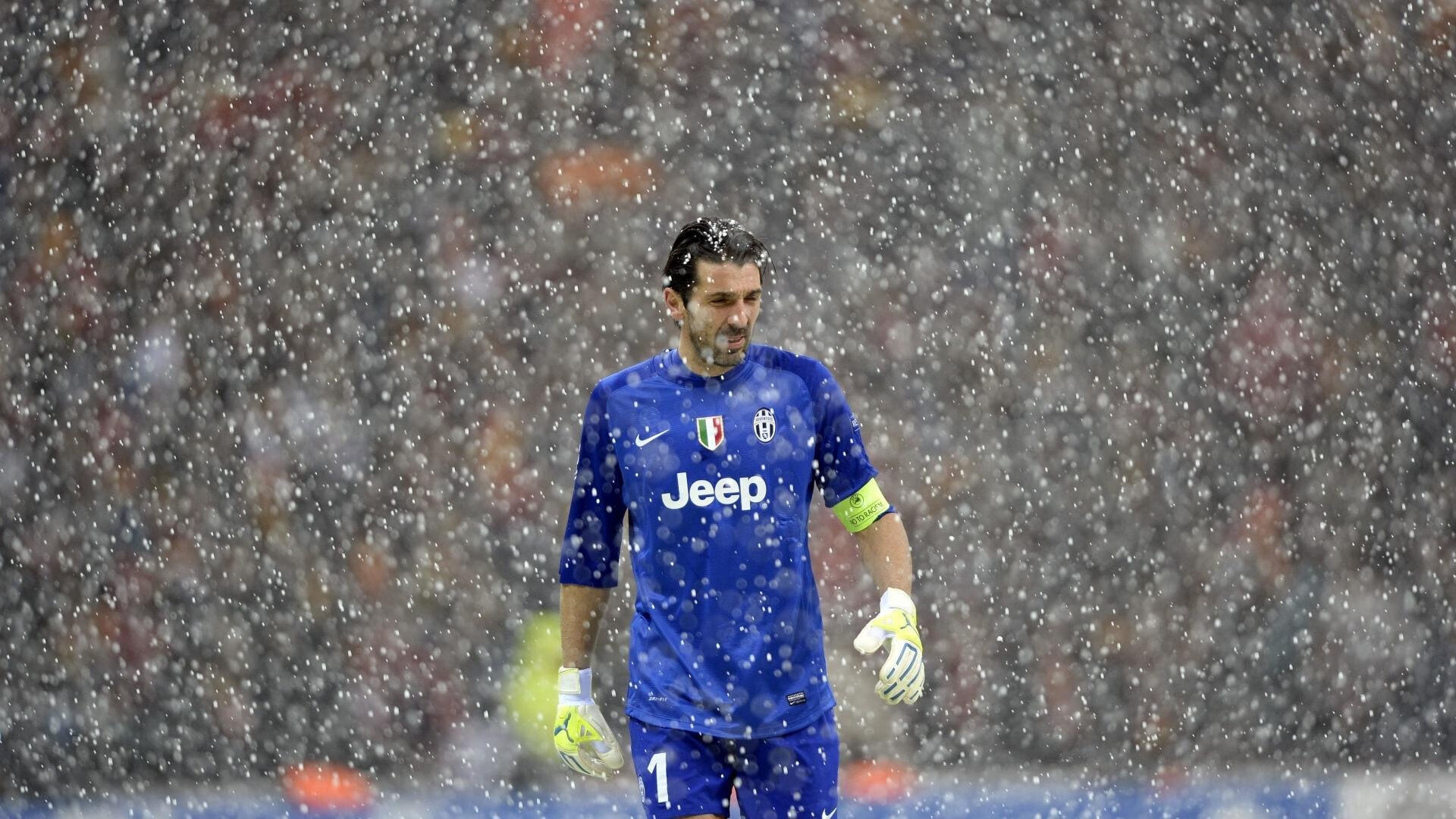 马刺封锁老鹰，利拉德在NBA季后赛接管比赛，当防守艺术遇见孤胆英雄