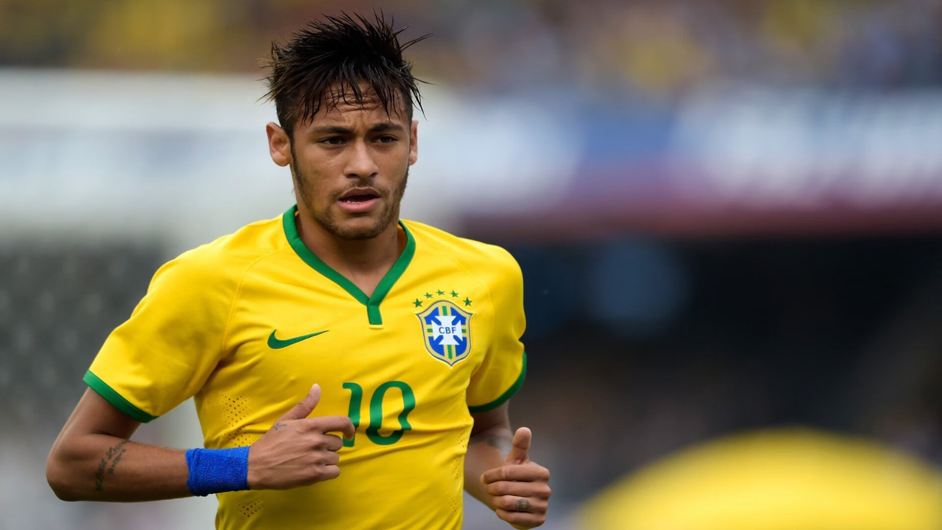 北欧铁骑踏碎红龙，芬兰正面击溃威尔士背后的足球哲学革命